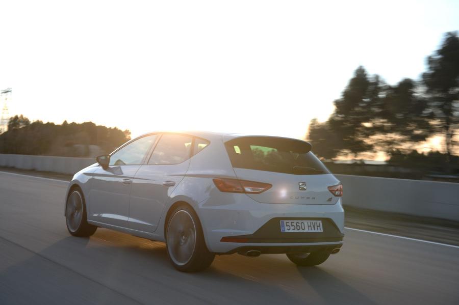  Seat Leon Cupra 280 2013 года  (фото 16 из 67)
